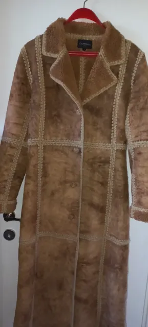 Lucy Collection дълго дамско палто от изкуствен велур и агнешка кожа, S
