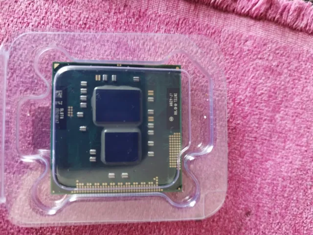 Intel Core i7-620M процесор за лаптоп, 2.66 GHz, socket G1 (rPGA988A)