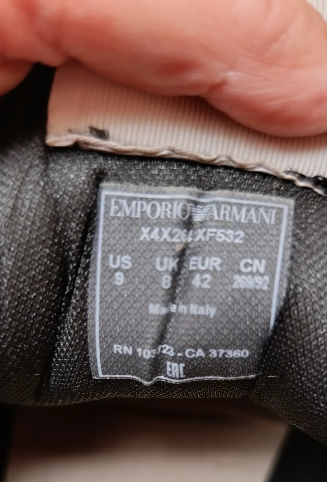 Emporio Armani черни кожени маратонки, EUR 42