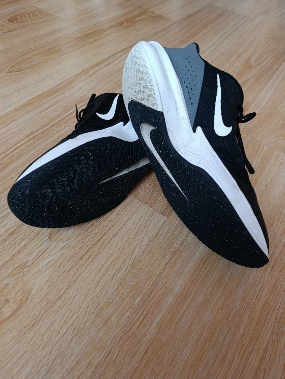 Nike Winflo мъжки маратонки, EUR 48, черно-бели